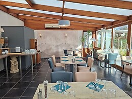 Hotel Bal