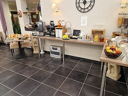 Hotel Bal