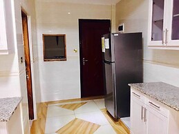 Geomara Wood Ave Park Apt 34