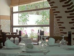 Hostal - Restaurante Emilia