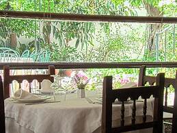 Hostal - Restaurante Emilia