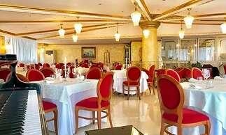Hotel Don Carlo 4S