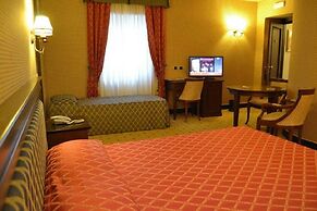 Hotel Don Carlo 4S