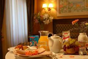 Hotel Don Carlo 4S
