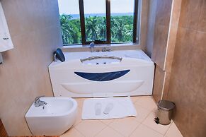 Tanga Beach Resort & Spa