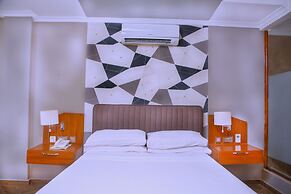 Tanga Beach Resort & Spa