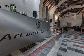 Country House Art and Garden