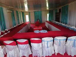 Kinondoni Diamond Hotel