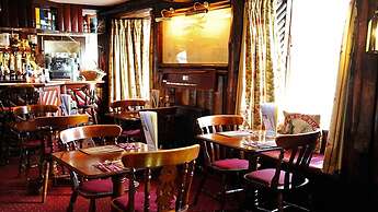 Crusoe Hotel