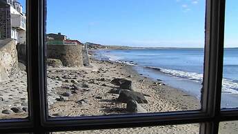 Crusoe Hotel