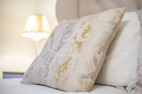 Live in Leeds Millenium Square Apartment