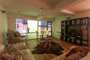 Live in Leeds Millenium Square Apartment