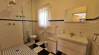 Hathaway Guest House