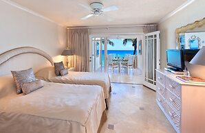 Reeds House Penthouse 12 by Altman