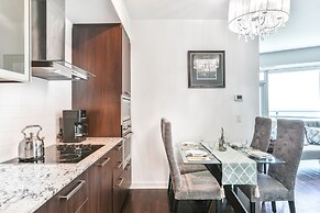 Exquisite 55th Floor 2 Bed 2 Bath Parking