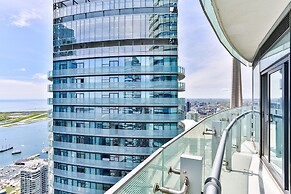 Exquisite 55th Floor 2 Bed 2 Bath Parking