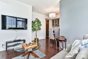 Exquisite 55th Floor 2 Bed 2 Bath Parking