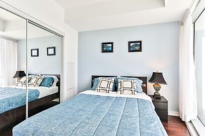 Exquisite 55th Floor 2 Bed 2 Bath Parking