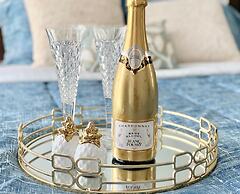 Exquisite 55th Floor 2 Bed 2 Bath Parking