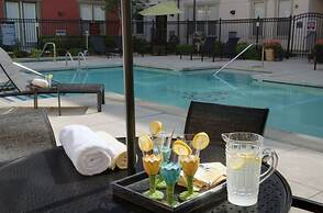 Bluebird Suites in Downtown Providence