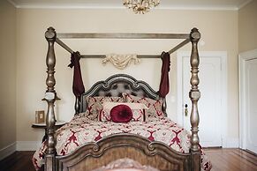 1912 Bed and Breakfast