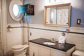 1912 Bed and Breakfast