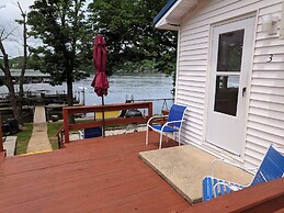 Lake Breeze Resort