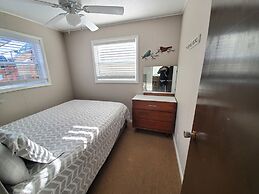 Lake Breeze Resort