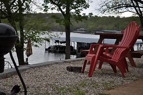 Lake Breeze Resort