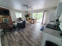 Lake Breeze Resort