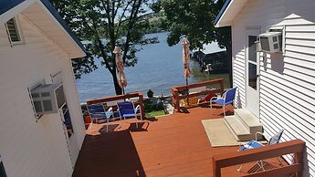 Lake Breeze Resort