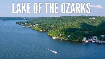 Lake Breeze Resort