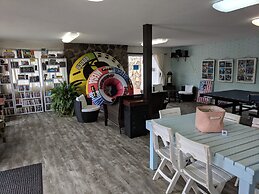 Lake Breeze Resort