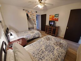 Lake Breeze Resort