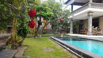 Villa Tirta Indah