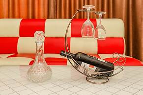 Taishan Shell Apartment