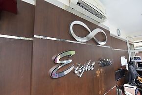 Eight Ville Apartment