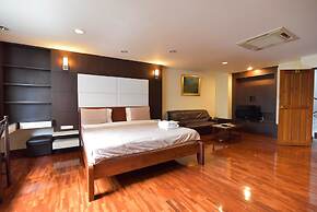 Eight Ville Apartment