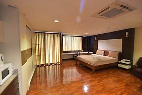 Eight Ville Apartment