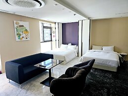 Stayrak Hotel