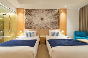 Royal Central Hotel and Resort – The Palm