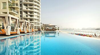 Royal Central Hotel and Resort – The Palm