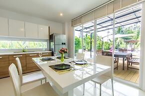 Happy-Home Pool Villa