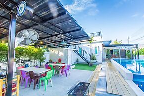 Happy-Home Pool Villa