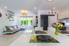 Happy-Home Pool Villa