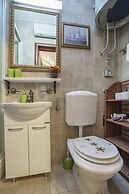 Wine house old town apartments