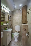 Wine house old town apartments