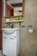 Wine house old town apartments