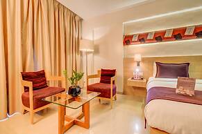 The SSK Solitaire Hotel & Banquets