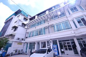 Ratchada-Sutthisan Hotel and Longstay